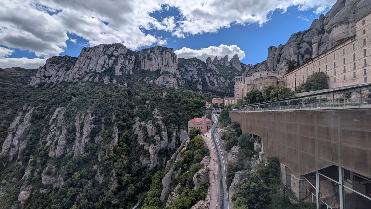 085 01 Monserrat